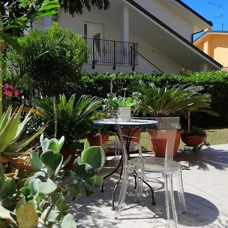 Holihome Il Giardino Dei Limoni Lejlighed Tortoreto